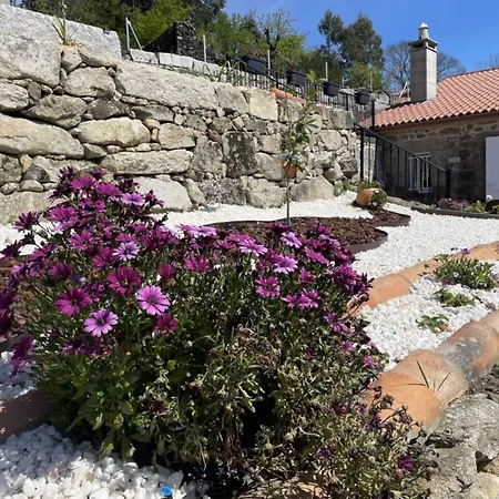 Yourhouse A Casa Da Corona Casa Rural Ourense Exterior photo